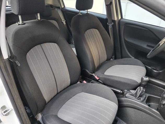 Fiat Punto 1.3 MJT II S&S 95 CV 5 porte Street - Foto 10