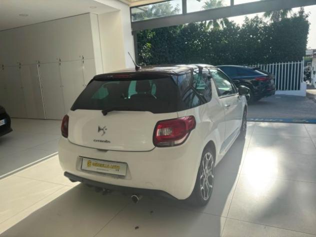 DS AUTOMOBILES DS 3 1.4 HDi 70 Chic rif. 23941130 - Foto 10