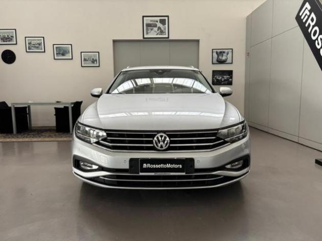 VOLKSWAGEN Passat Variant 2.0 TDI SCR EVO DSG Business rif. 24013613 - Foto 2