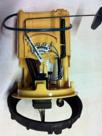 Pompa Gasolio serbatoio Peugeot 406 HDI del 2000 - Foto 2