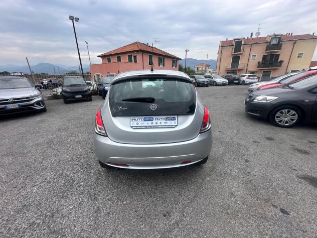 Lancia Ypsilon 1.2 69 CV 5 porte GPL Platinum - Foto 9