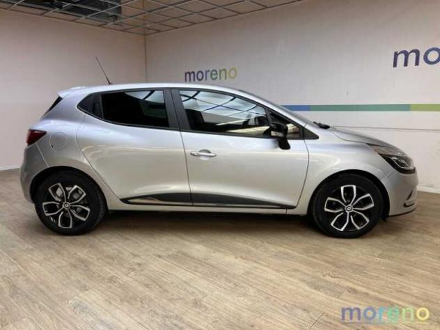 RENAULT Clio 0.9 TCe 90 CV Moschino Zen rif. 18949083 - Foto 4