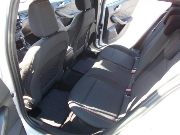 FORD Focus 1.0 EcoBoost Hybrid 125CV Powershift SW ST-Line De rif. 23703220 - Foto 10