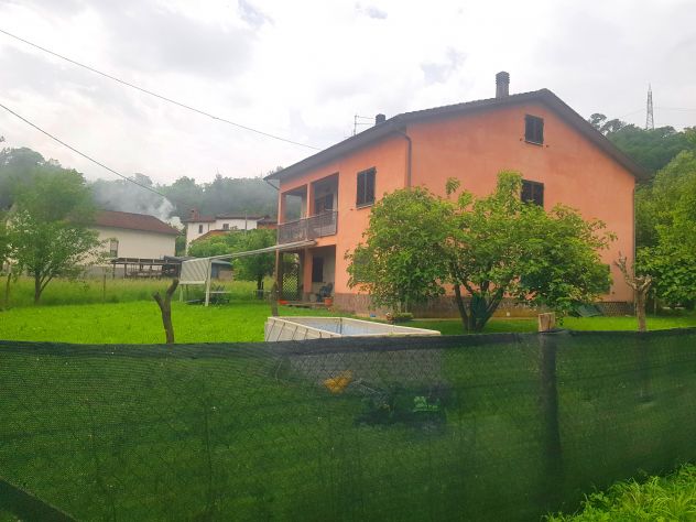 MI 502-IN ESCLUSIVA- Indipendente su 2 livelli con oltre 1000 mq di giardino - Foto 3