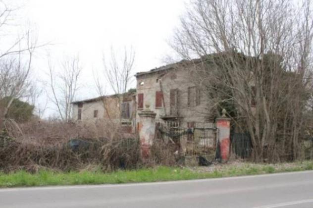 Immobile in asta di 750 m² con più di 5 locali e box auto in vendita a Reggiolo - Foto 3