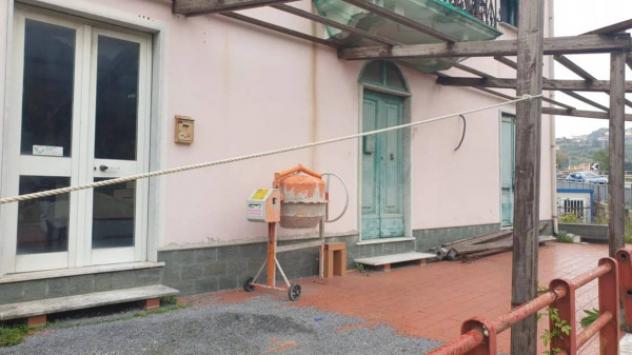 Immobile in asta di 84 m², box auto in vendita a Serra Riccò - Foto 3
