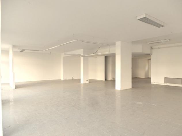 Ufficio open space con archivio - Foto 5