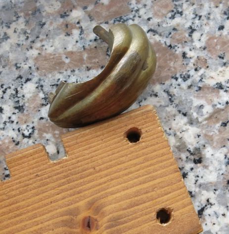 ANTICA MANIGLIA PARTICOLARE IN OTTONE PIENO - CREDO FOSSE PER APRIRE CON UN DITO - Foto 4