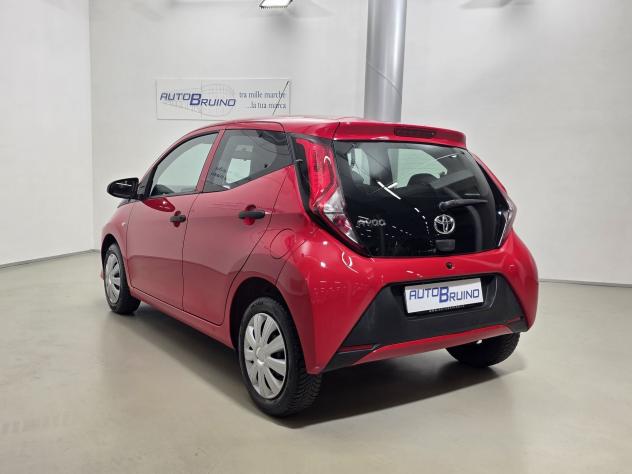 Toyota Aygo Aygo 5p 1.0 x-fun 72cv - Foto 6