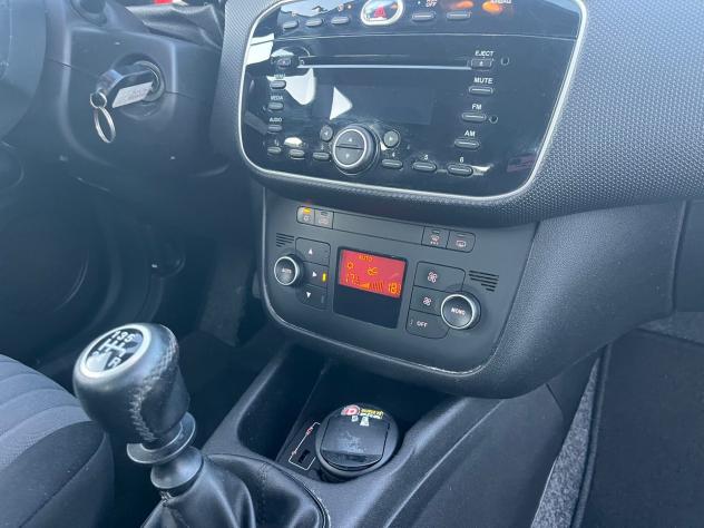 Fiat Punto 1.2 8V 5 porte Lounge - Foto 6