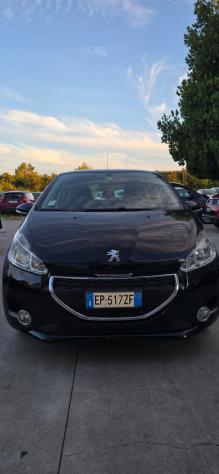 Peugeot 208 1.4 HDi 68 CV 5 porte Active - Foto 7