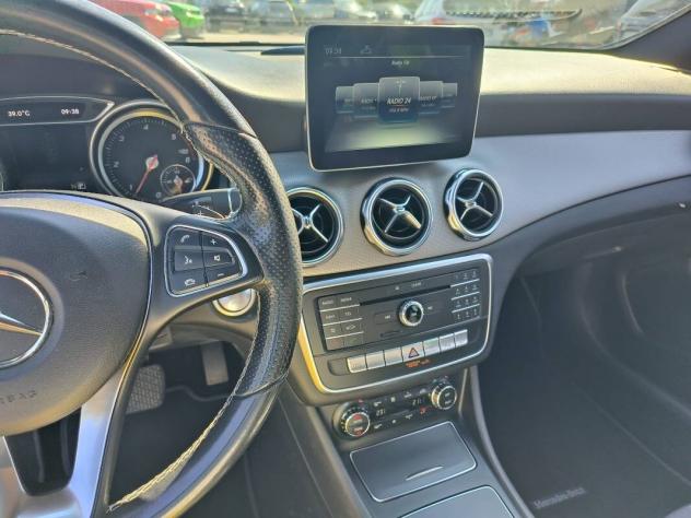 Mercedes Classe GLA 200 d Sport 4matic auto - Foto 7