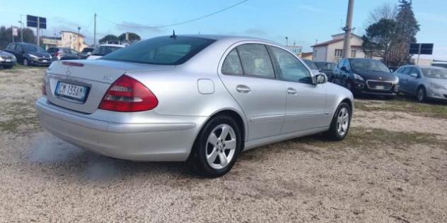 MERCEDES-BENZ E 270 e 270 cdi AVANGARDE rif. 23799319 - Foto 4