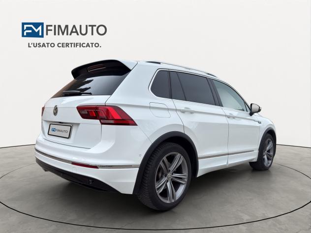 Volkswagen Tiguan 2.0 TDI 150 CV DSG R-Line - 2019 - Foto 6