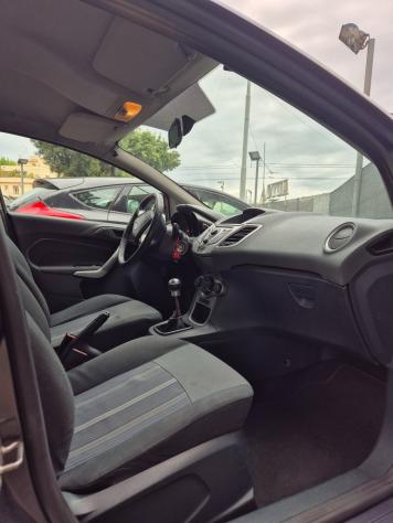 Ford Fiesta 1.4 5 porte Bz.- GPL Titanium - Foto 2