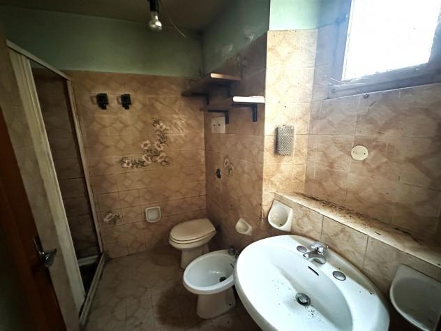 PORZIONE DI CASA DA RISTRUTURARE A LECCO Maggianico - Foto 12