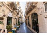 in vendita a Siracusa