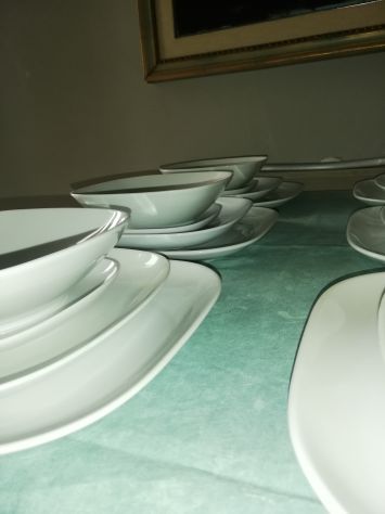 Servizio 24 piatti Vardera per 6 persone - Foto 2