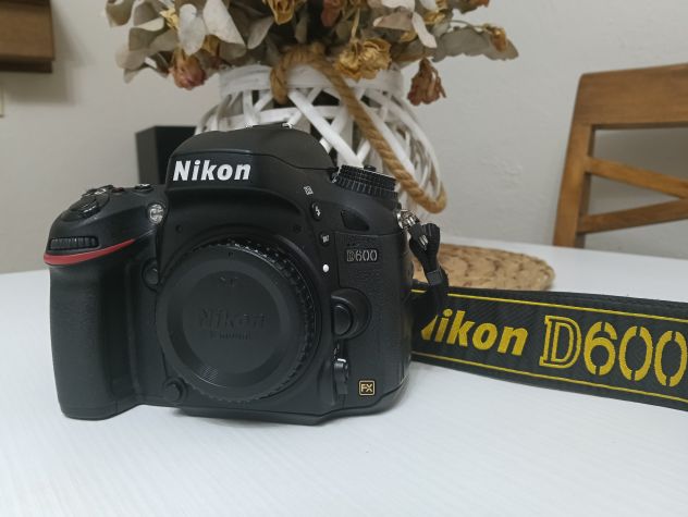 Nikon D600 full frame come nuova