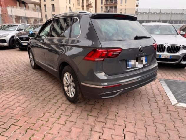 VOLKSWAGEN Tiguan 2.0 TDI 150 CV SCR DSG Life rif. 24162604 - Foto 6