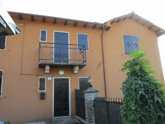 PRIVATO AFFITTA VILLETTA CON GIARDINO A CORNIGLIO LUGLIO AGOSTO SETTEMBRE