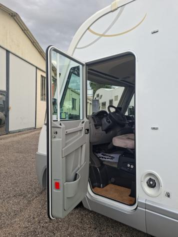 MOTORHOME BAVARIA DUCATO SEMIDINETTE LETTI GEMELLI BASCULANTE GARAGE CLIMATIZZATORE FOTOVOLTAICO CAMPEGGIO CAMPER USATI GENERALI 1797 - Foto 10