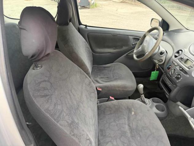 TOYOTA Yaris 1.0i 16V cat 3 porte perfetta di meccanica rif. 23916114 - Foto 4