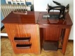 MACCHINA DA CUCIRE SINGER D'EPOCA CON MOBILETTO