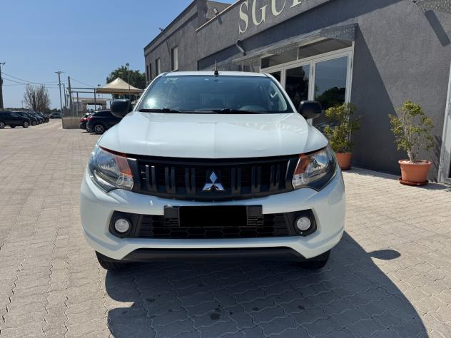 MITSUBISHI L200 2.4 DI-D/154CV 4X4 DOUBLE CAB 2019 - Foto 3