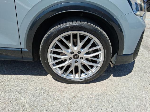 Audi Q2 2.0 35 TDI Identity BLACK S TRONIC-Ufficiale solo km. 42.827 - Foto 9