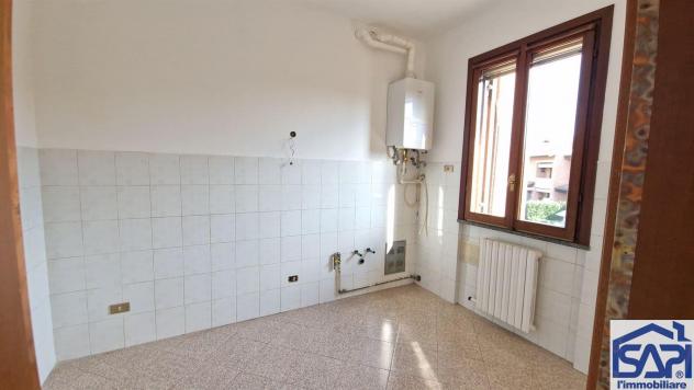 In vendita: appartamento indipendente in villa bifamiliare - Foto 6
