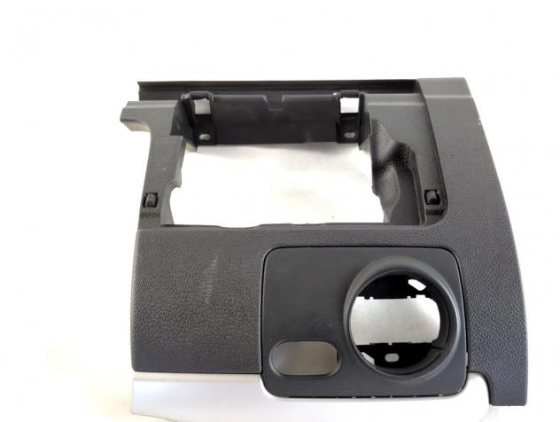 1K1858341 MASCHERINA RIVESTIMENTO CRUSCOTTO INFERIORE LATO SINISTRO VOLKSWAGEN GOLF 6 SW 1.6 D 77KW AUT 5P (2012) RICAMBIO USATO