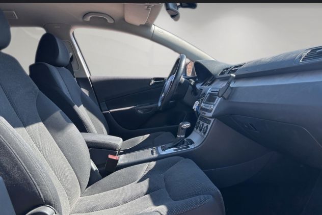Volkswagen Passat 16 benzina automatico - Foto 3