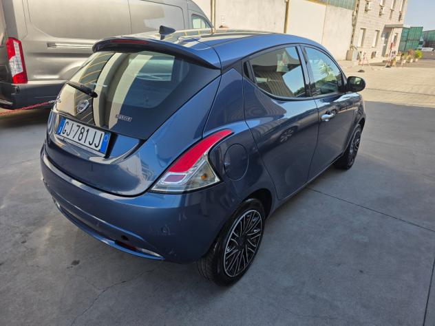 Lancia Ypsilon 1.0 FireFly 5 porte S&S Hybrid Ecochic Gold - Foto 6