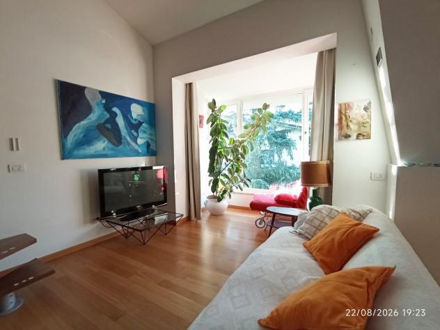 Appartamento al primo piano ed ultimo , con ingresso indipendente . - Foto 3