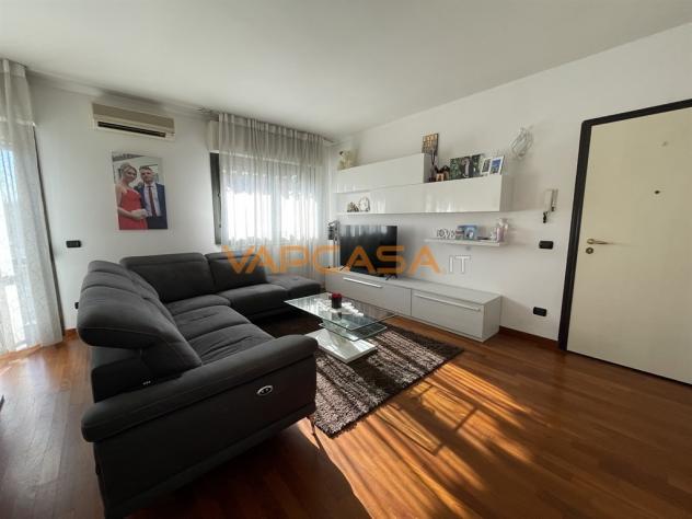 FANTASTICO TRILOCALE CON TERRAZZO - Foto 11