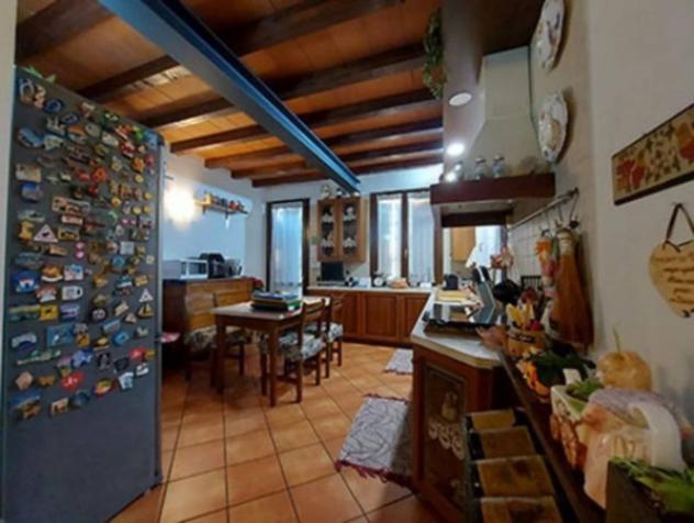 Immobile in asta di 579 m² con più di 5 locali e box auto doppio in vendita a Modena - Foto 8