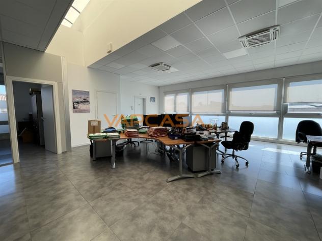 UFFICIO IN AFFITTO POSIZIONE DI FORTE PASSAGGIO - Foto 4