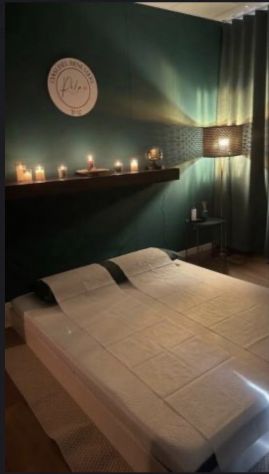 Cercasi massaggiatrice olistica Tel:3755638422