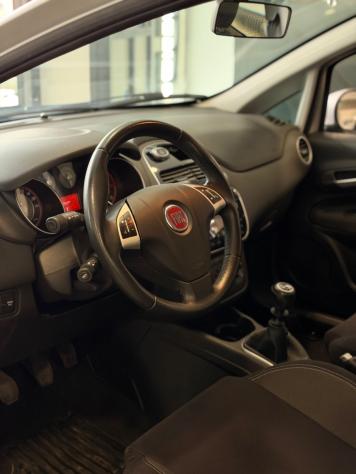 Fiat Punto 1.4 8V 5 porte Natural Power Lounge - Foto 7