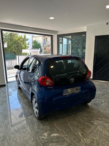 Toyota Aygo 1.0 12V VVT-i 5 porte - Foto 6