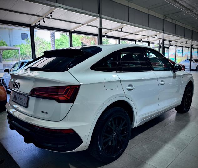 Audi Q5 SPBK 2.0 TDI 204CV Quattro S-Tronic S-Line - Foto 7