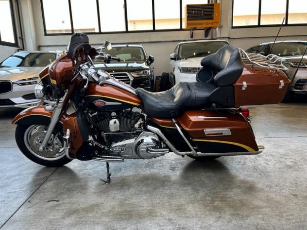 HARLEY-DAVIDSON FLHTCUSE Screamin' Eagle Ultra Classic CVO 105TH ANNIVERSARY rif. 24016765 - Foto 4
