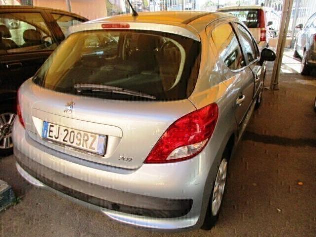 Peugeot 207 1.4 HDi 70CV 5p. Allure - Foto 6