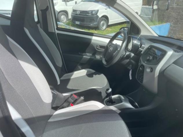 TOYOTA Aygo 1.0 VVT-i 69 CV 5 porte rif. 23444791 - Foto 10