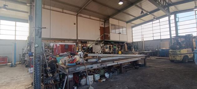 Capannone artigianale in vendita a Avenza - Carrara 500 mq Rif: 1350291 - Foto 2