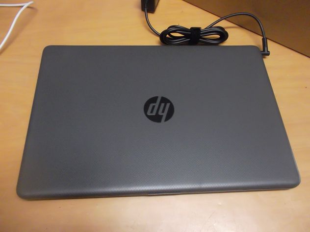 NOTEBOOK HP 255 G8 NUOVO+4GB+256SSD+WINDOWS 11+DIFETTO BATTERIA NON SI CARICA N - Foto 9