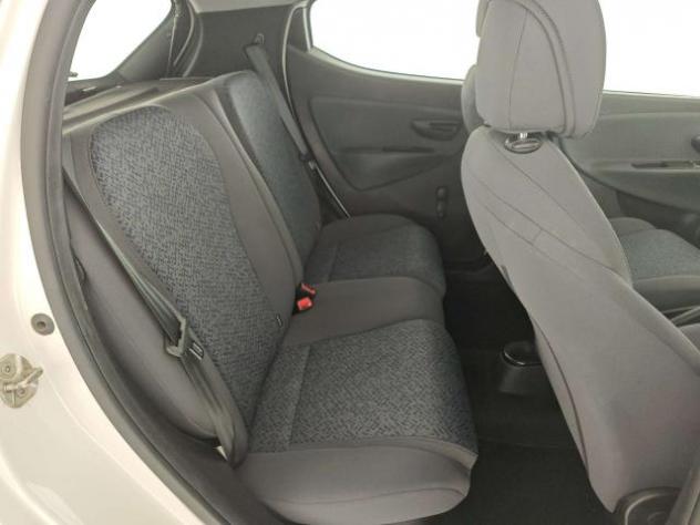 Lancia Ypsilon 1.0 firefly hybrid Silver s&s 70cv - Foto 4
