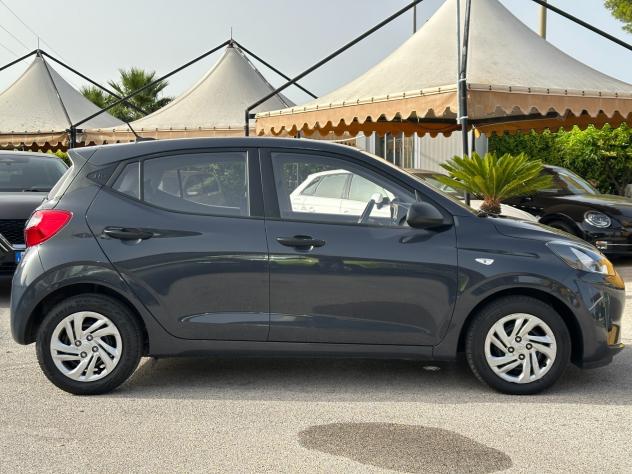 HYUNDAI i10 1.0 MPI Advanced - Foto 8