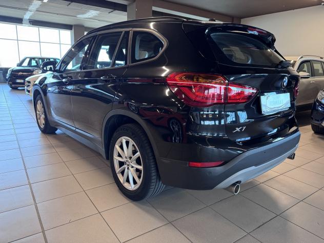 BMW X1 sDrive 18d Business - Foto 4